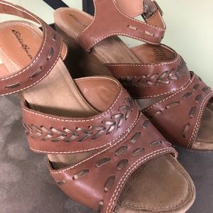 Eddie Bauer Women’s size 10 brown sandals w/ heel